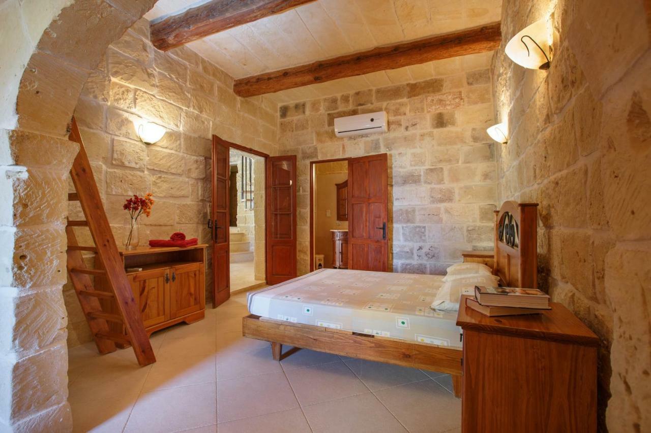 Il-Veduta Holiday Farmhouse With Sunny Private Pool In Island Of Gozo Għarb Buitenkant foto